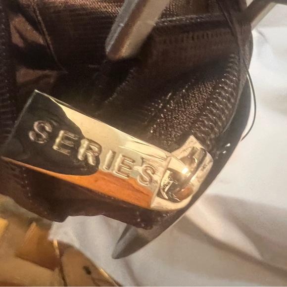 Milano Series Mia Tote new with tags - Picture 6 of 8